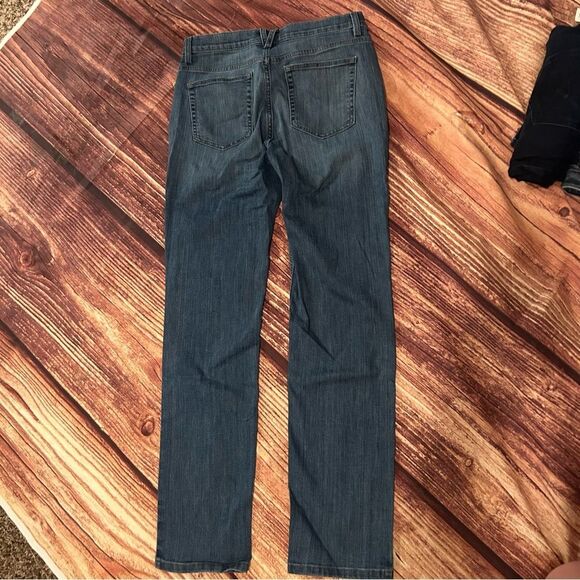 Women’s Duluth Trading Co. Straight Jeans Size 8 x 32 - Picture 5 of 5